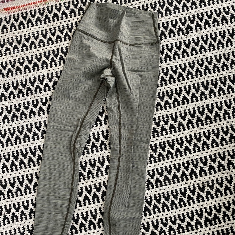 Lulu lemon leggings